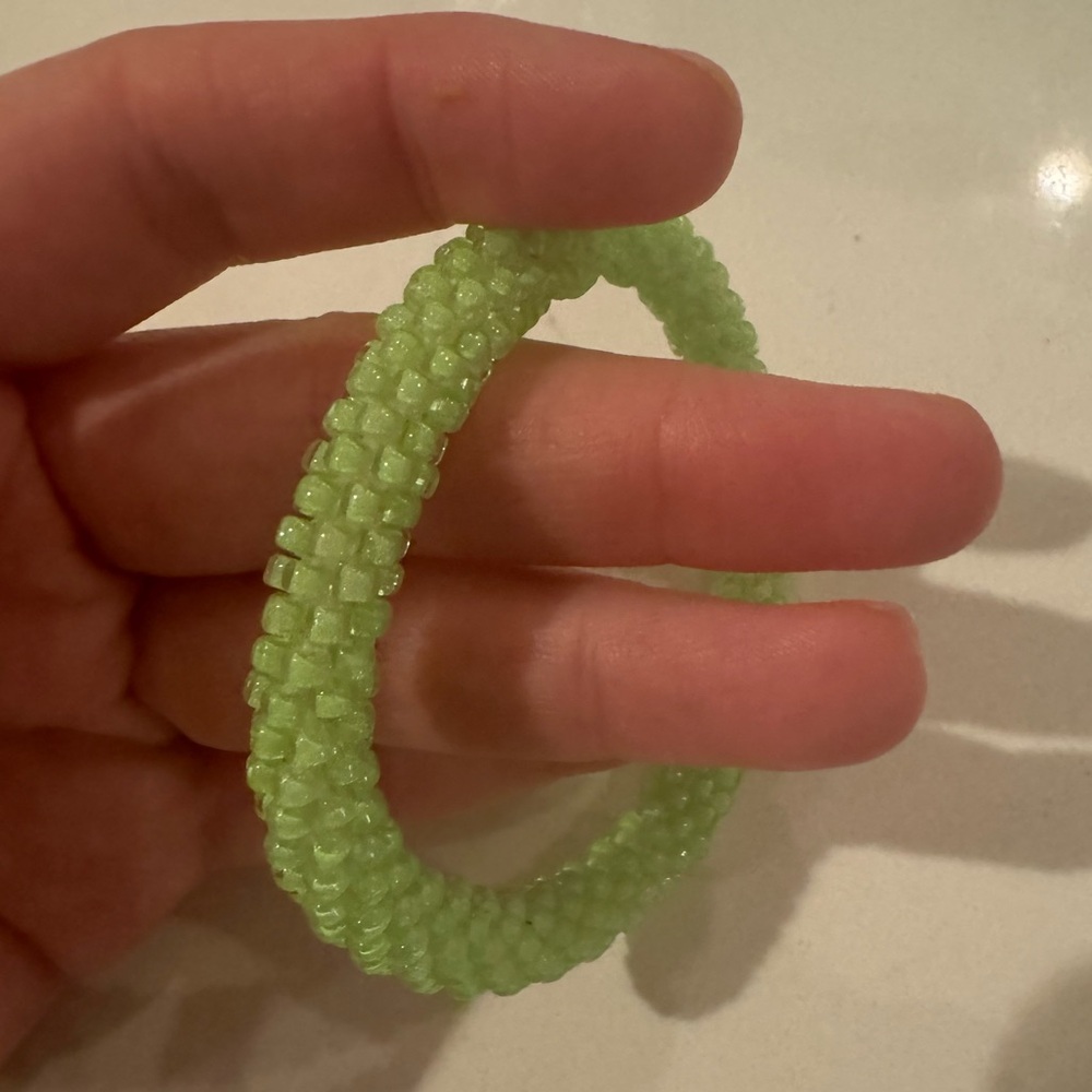 Handmade Green Bracelet. 💚⚡️